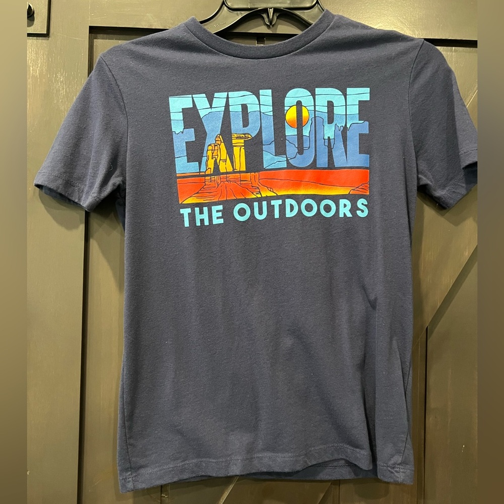 * 4/$20
Old Navy Boys T-shirt Navy Blue Size  L 10-12